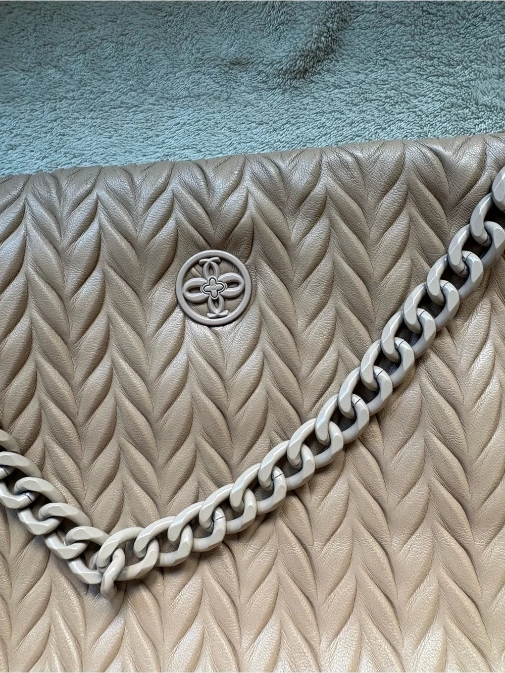 Tory Burch Quilted Leather Shoulder Bag in Blush Taupe
